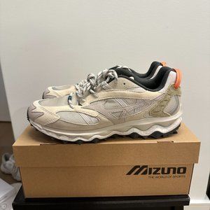 Mizuno Wave Mujin TL GTX 'NOMAD' Silver Cloud, White Sand & Cedar